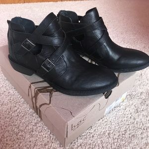 Born Shoes - Born b•o•c black ankle booties Born Shoes - Born b•o•c black ankle booties